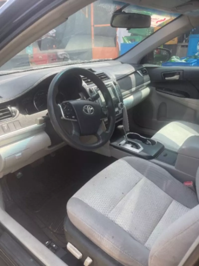 Toyota Camry   - 2013
