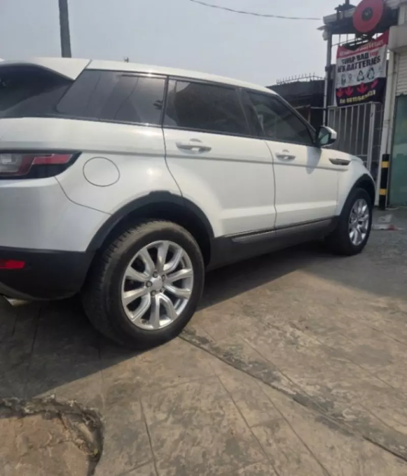 Land Rover Range Rover Evoque   - 2018