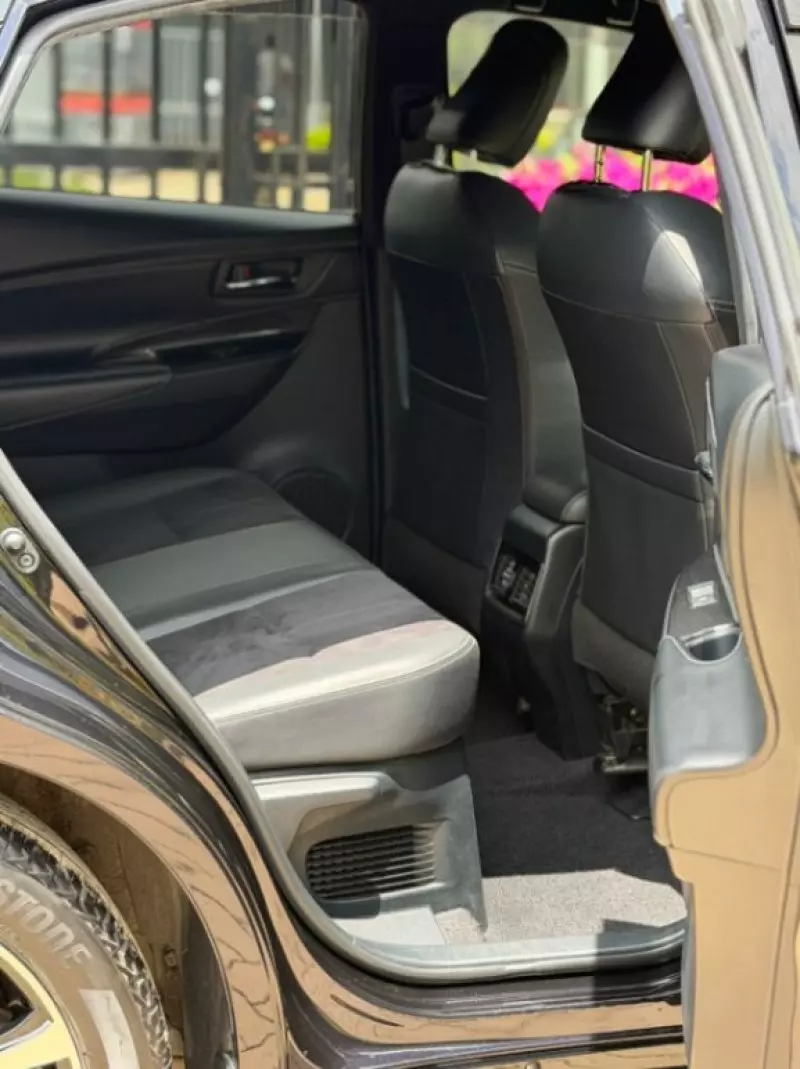 Toyota Harrier - 2018