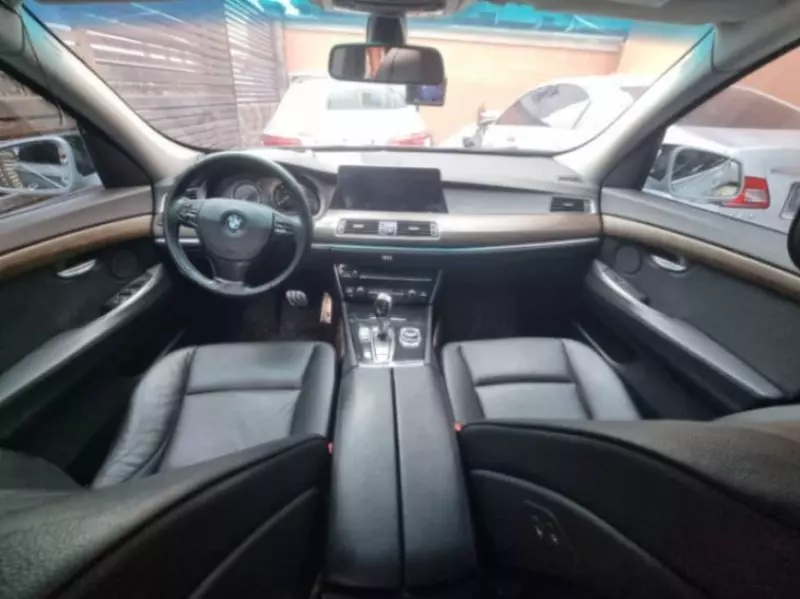 BMW 535i   - 2010