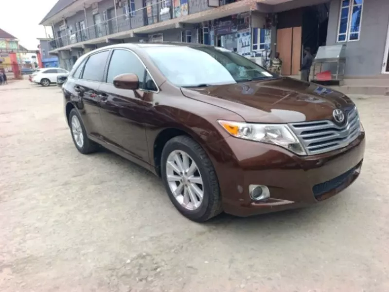 TOYOTA Venza   - 2010