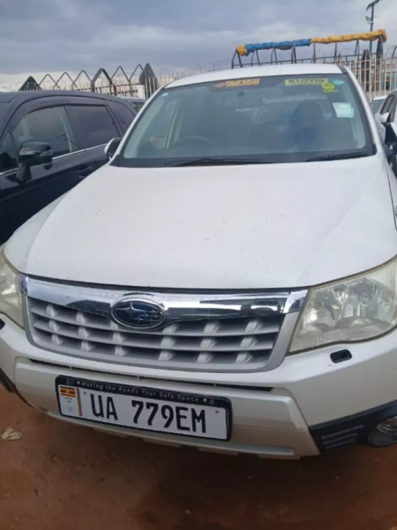 Subaru Forester   - 2011