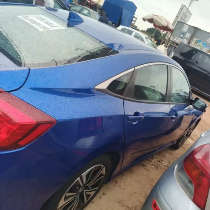 Honda Civic   - 2017