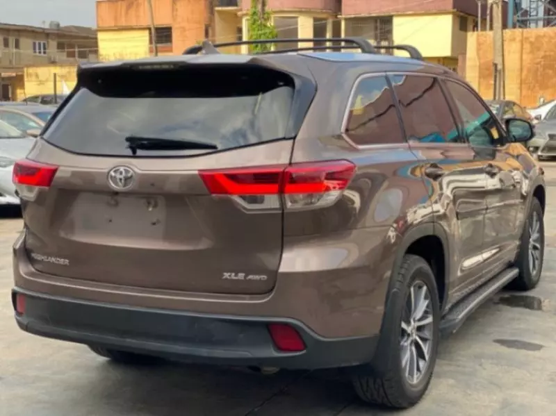 Toyota Highlander - 2018