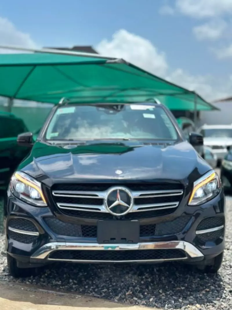 Mercedes-Benz GLE-Class   - 2016