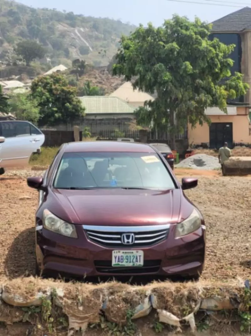 Honda Accord   - 2012