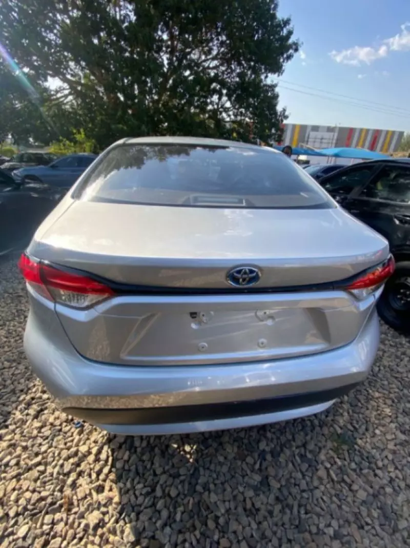 Toyota Camry   - 2018