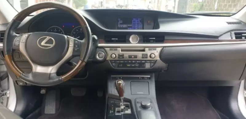Lexus ES 350   - 2013