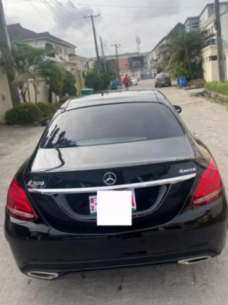 Mercedes-Benz C 300   - 2017