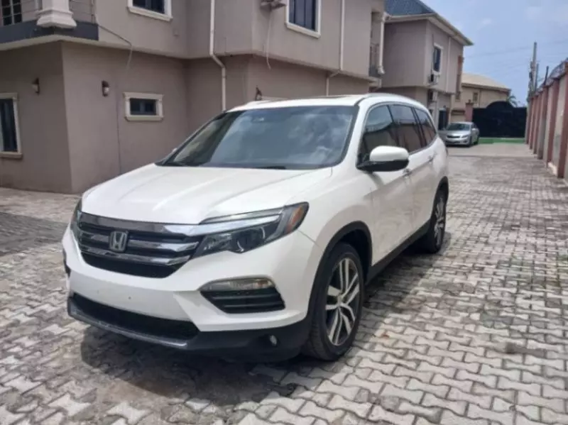 Honda Pilot   - 2017