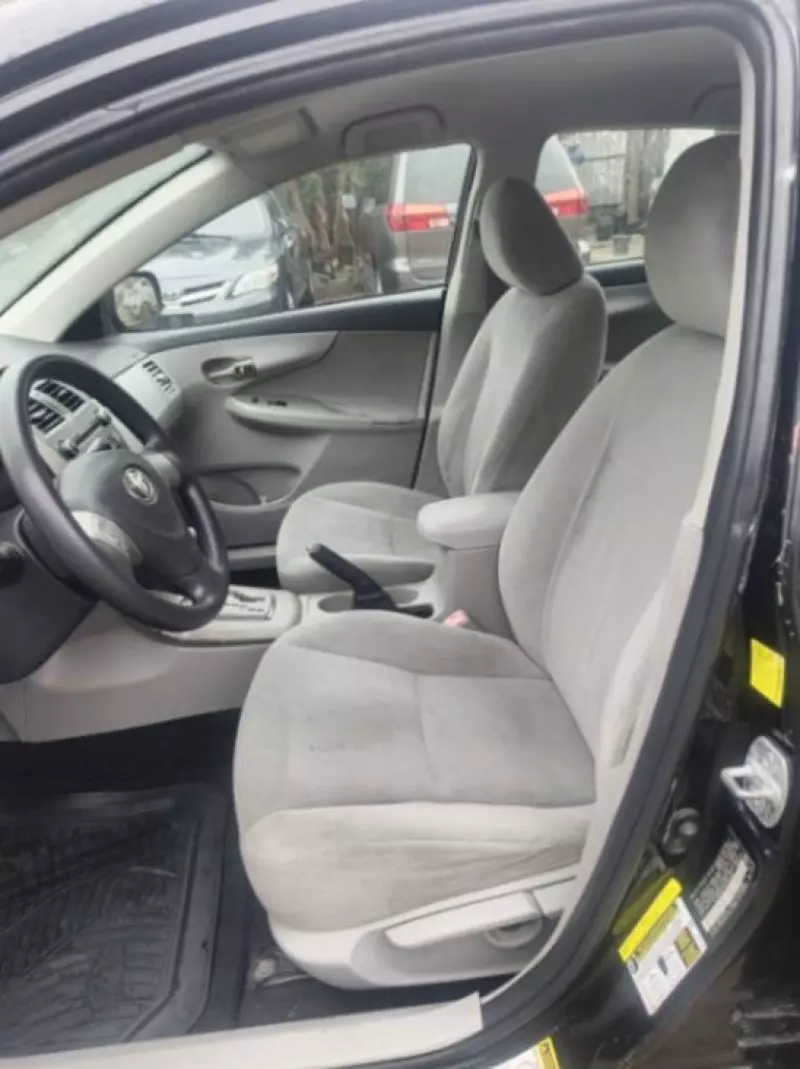 TOYOTA Corolla   - 2011