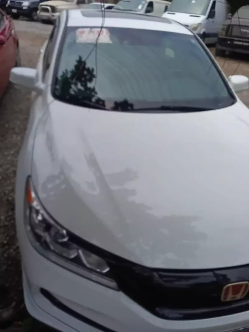 Honda Accord   - 2016