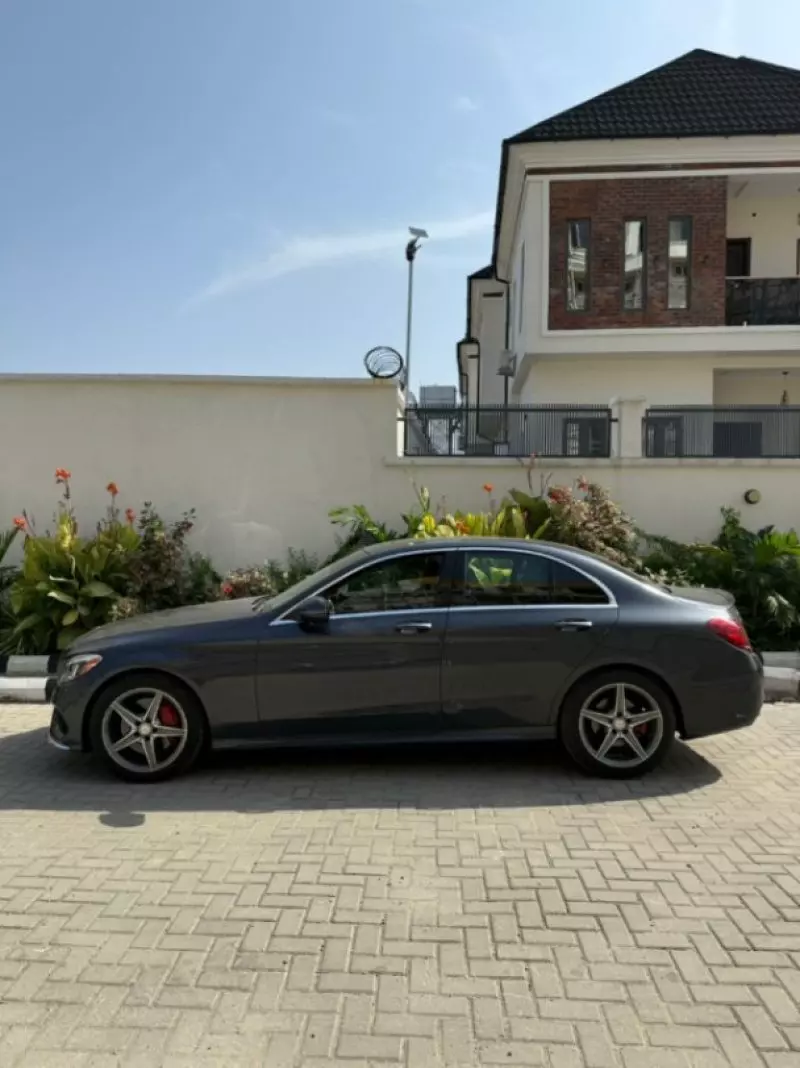 Mercedes-Benz C 300   - 2016