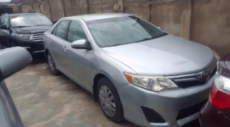 Toyota Camry   - 2014