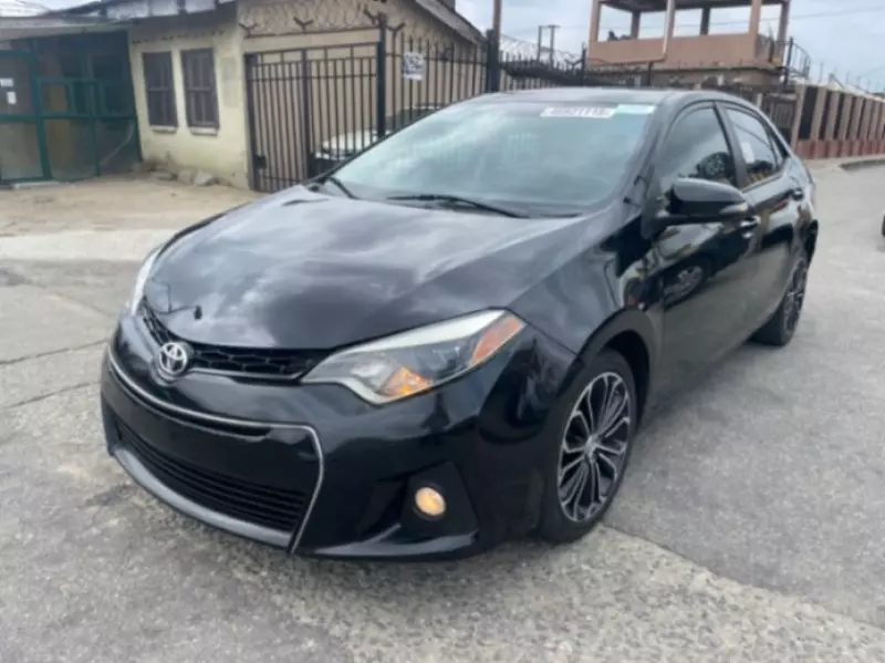 Toyota Corolla   - 2013