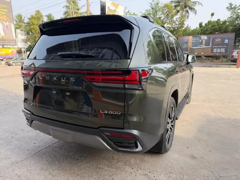 Lexus LX   - 2026