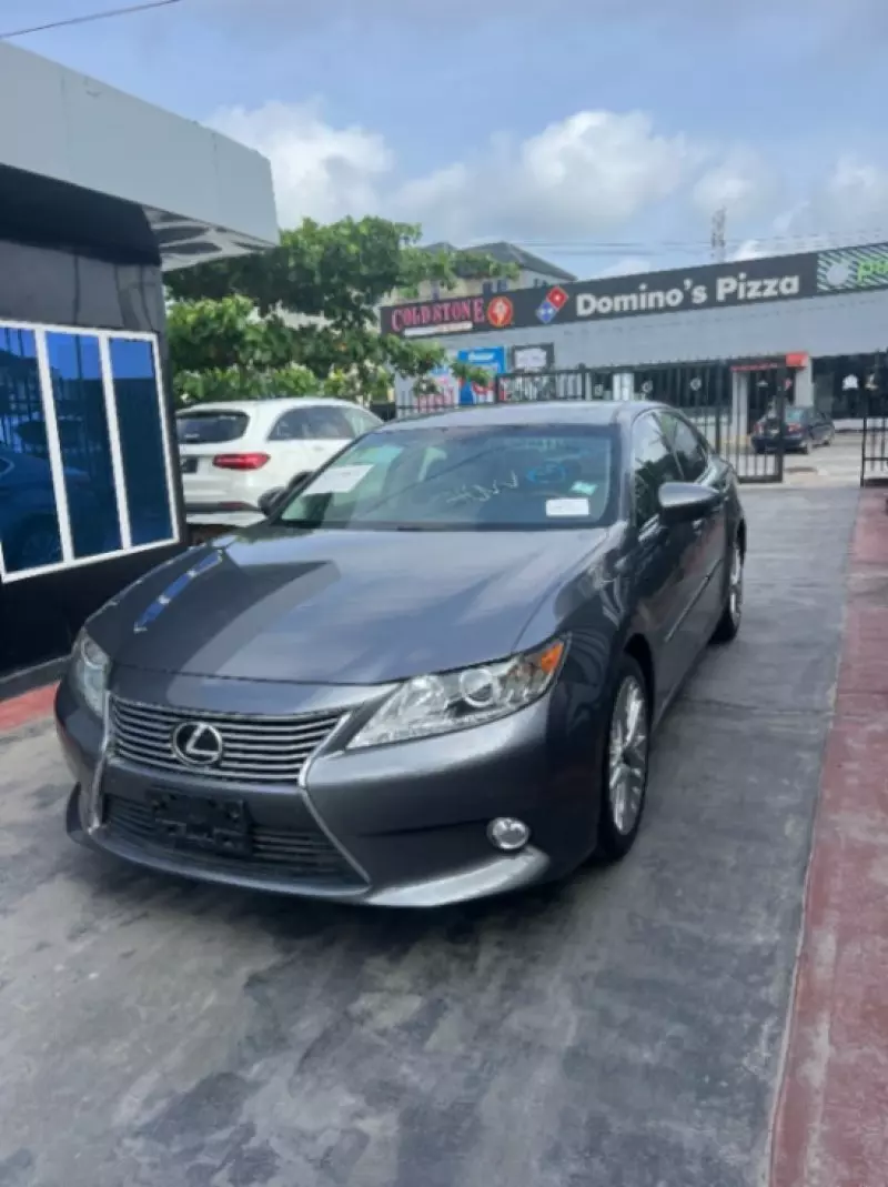 Lexus ES 350   - 2013