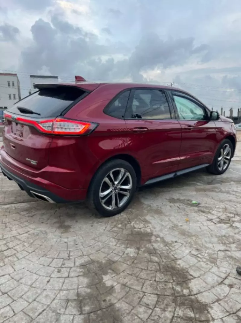Ford Edge   - 2016