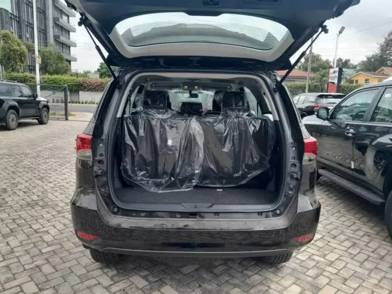 Toyota Fortuner   - 2025