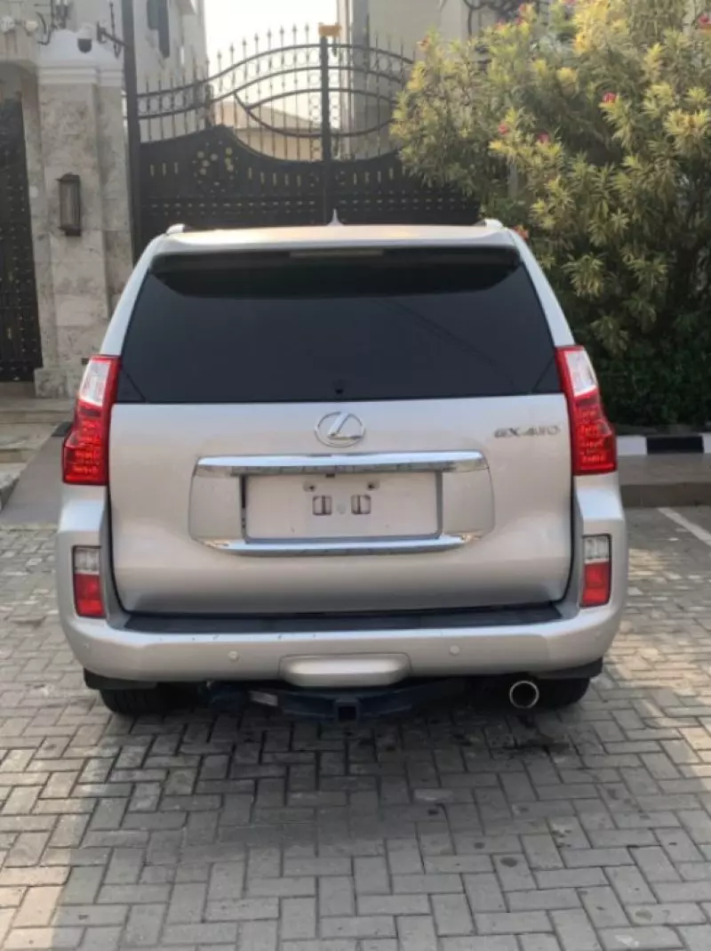 Lexus GX   - 2011