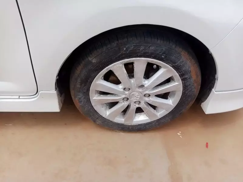 Toyota Rumion   - 2012