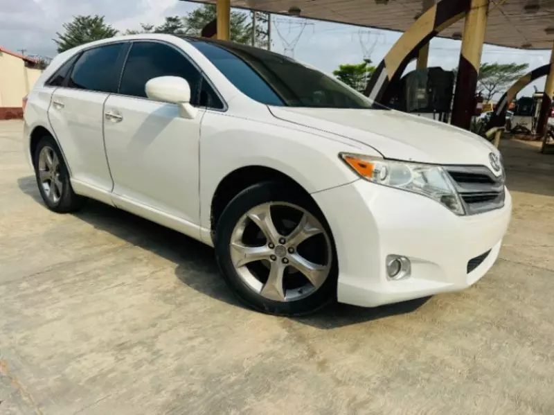 Toyota Venza   - 2010