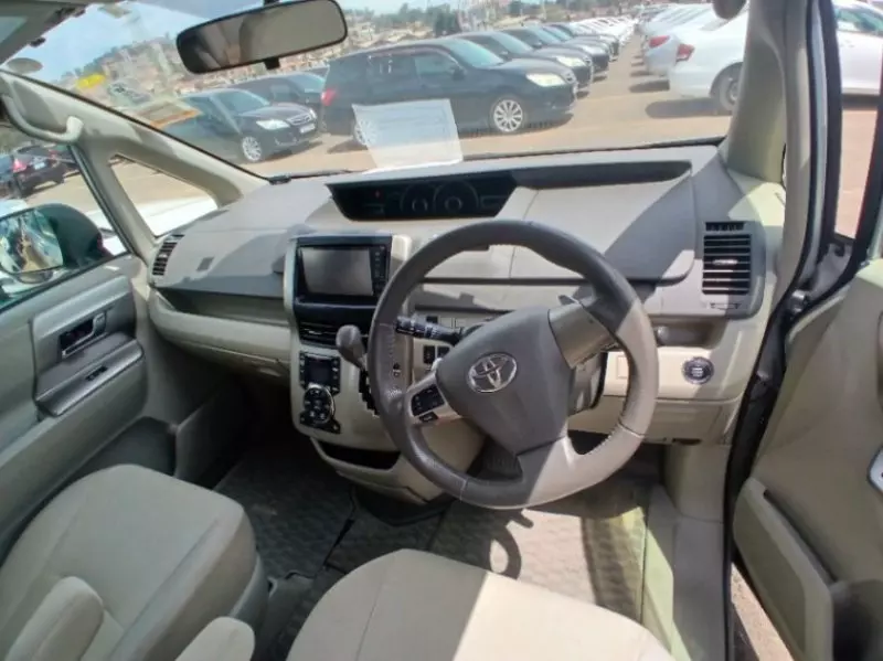 Toyota Noah WXB   - 2012