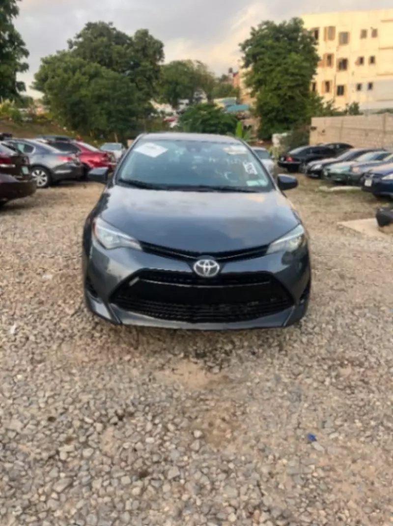 TOYOTA Corolla   - 2019