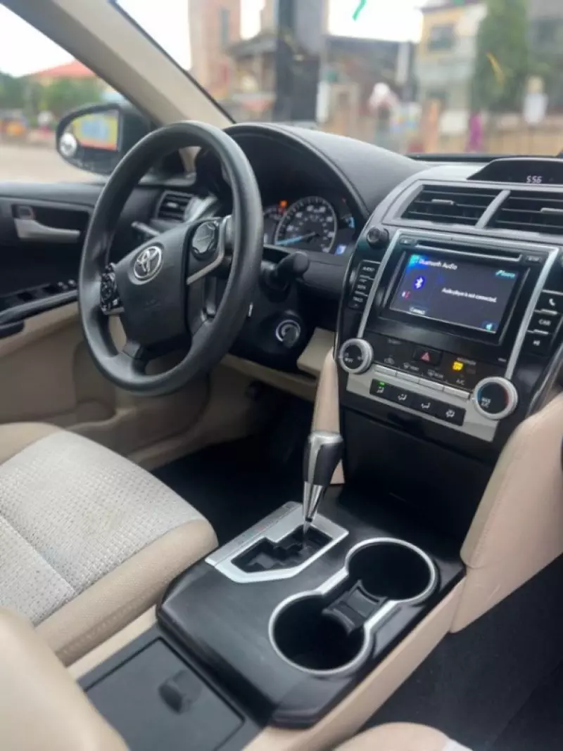 Toyota Camry   - 2007