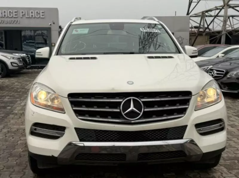 Mercedes-Benz ML 350   - 2012