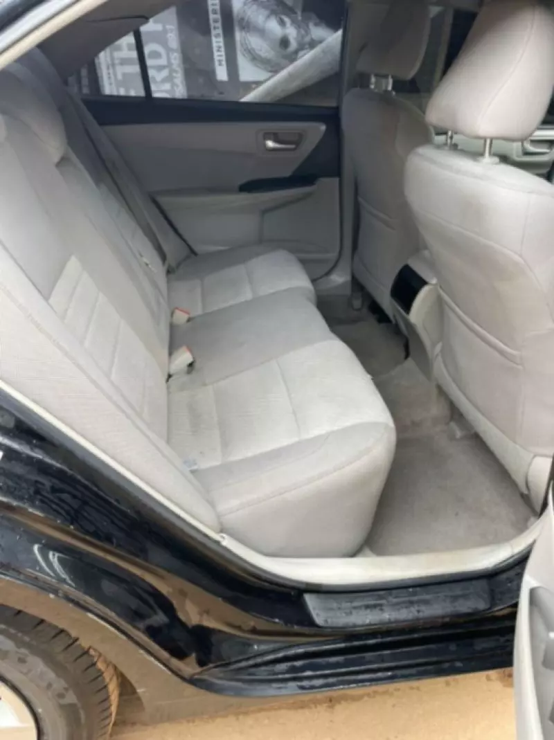 Toyota camry   - 2016