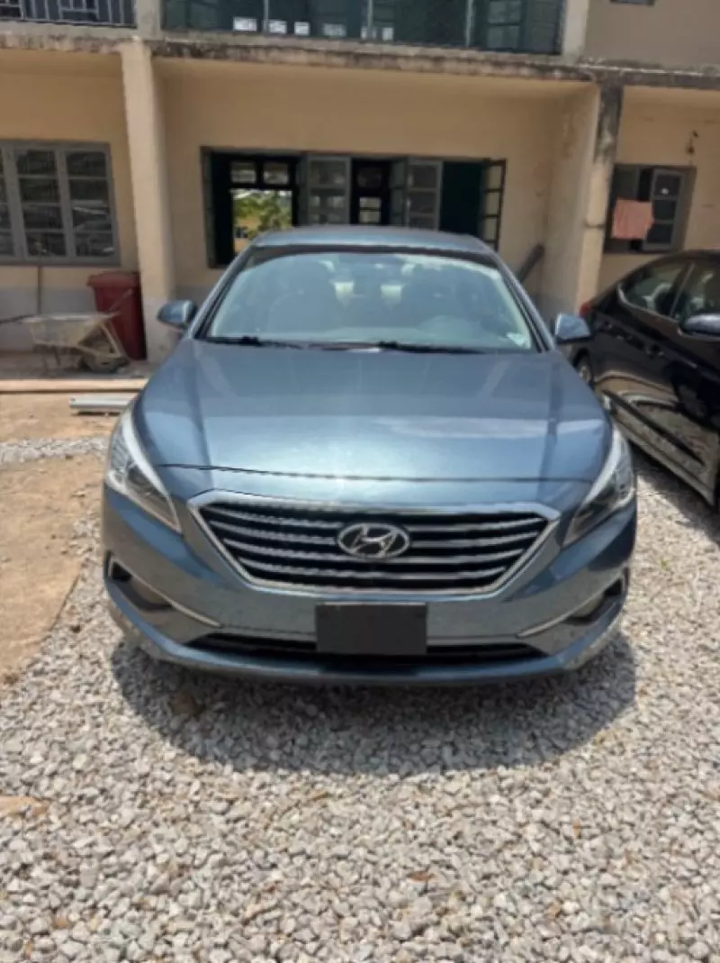 Hyundai Sonata   - 2016