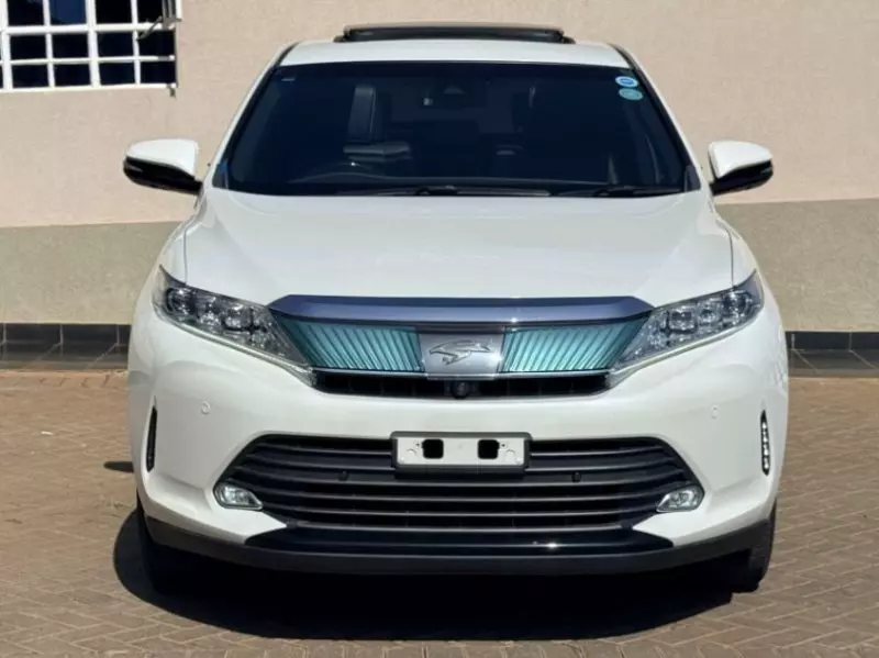 Toyota Harrier   - 2018