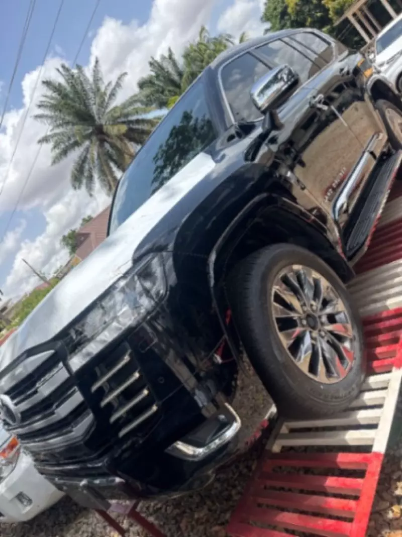 TOYOTA LANDCRUISER GR-S   - 2025