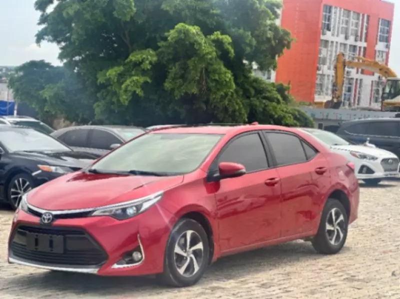 TOYOTA Corolla   - 2018