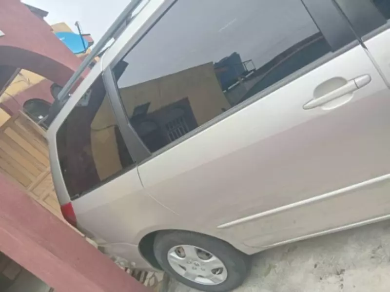 Toyota Sienna   - 2004