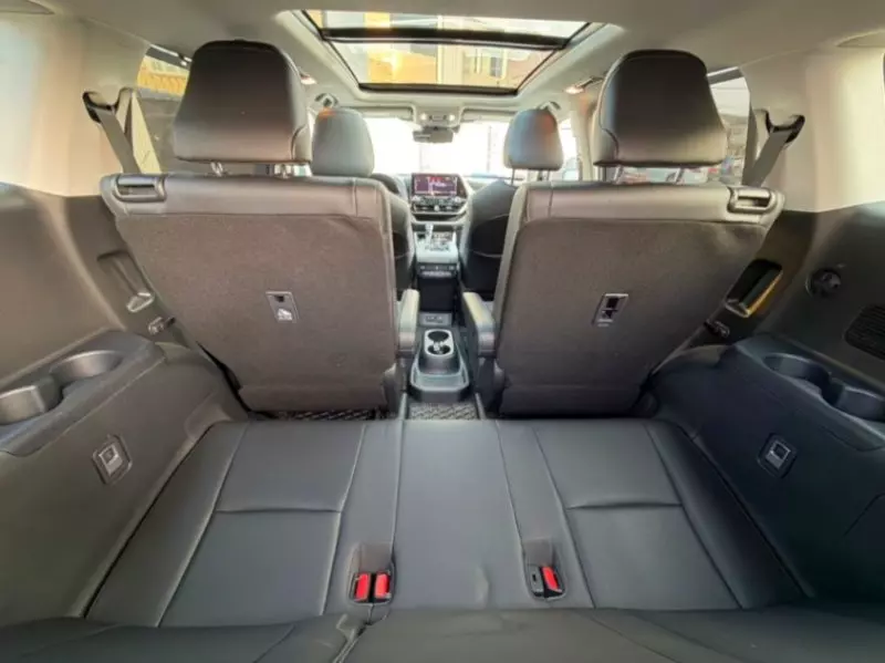 TOYOTA Highlander   - 2020