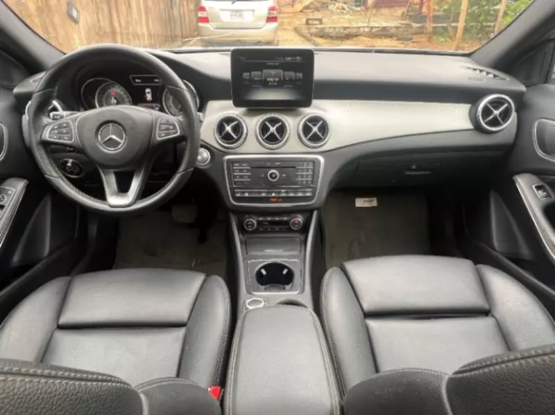 Mercedes-Benz GLA-Class   - 2017