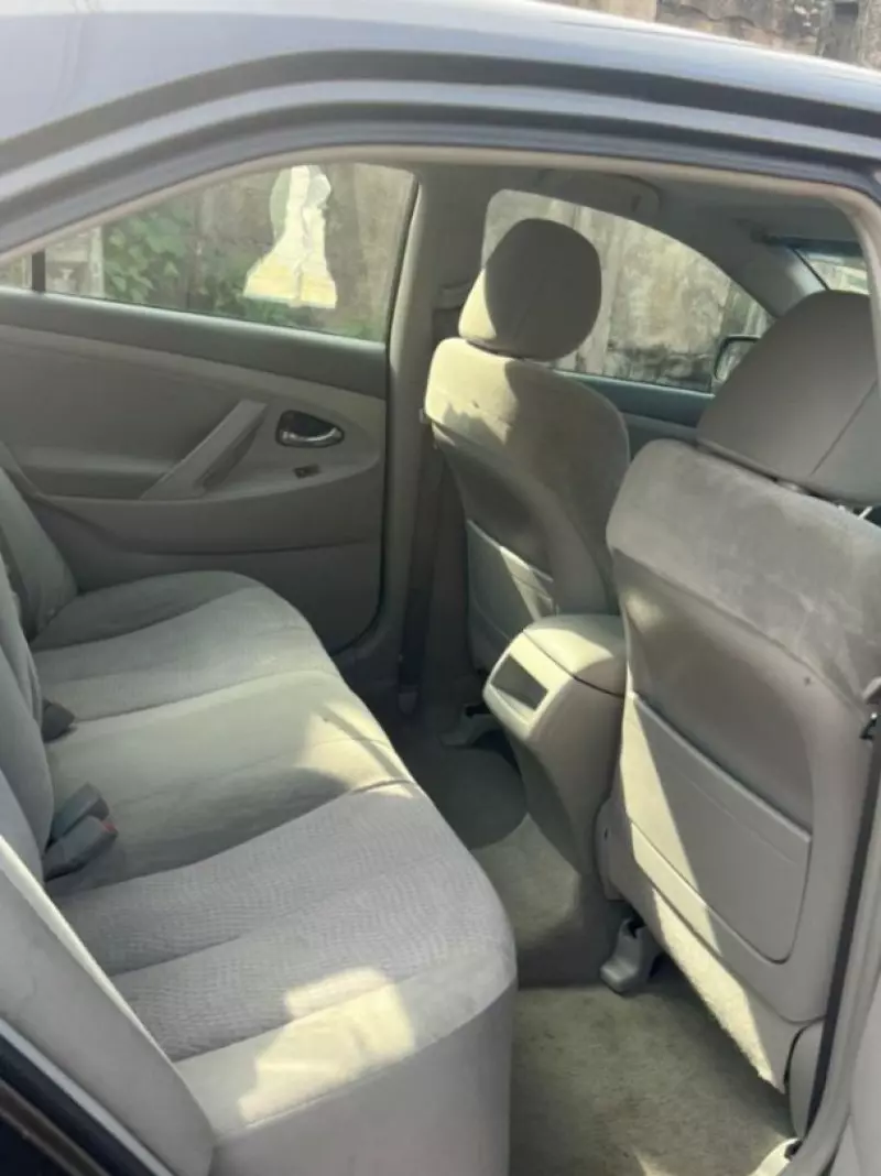 Toyota Camry   - 2011