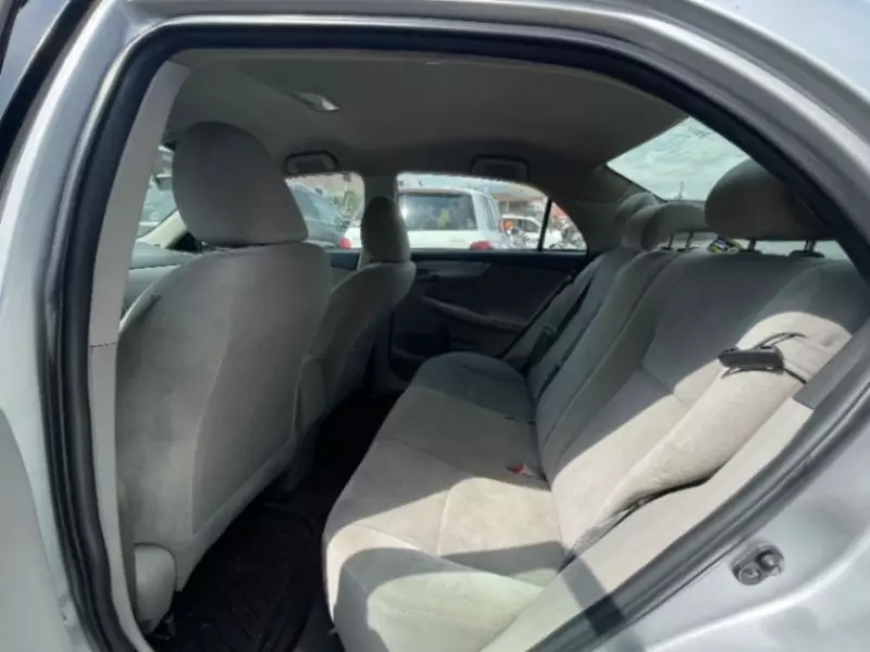 Toyota Corolla   - 2012