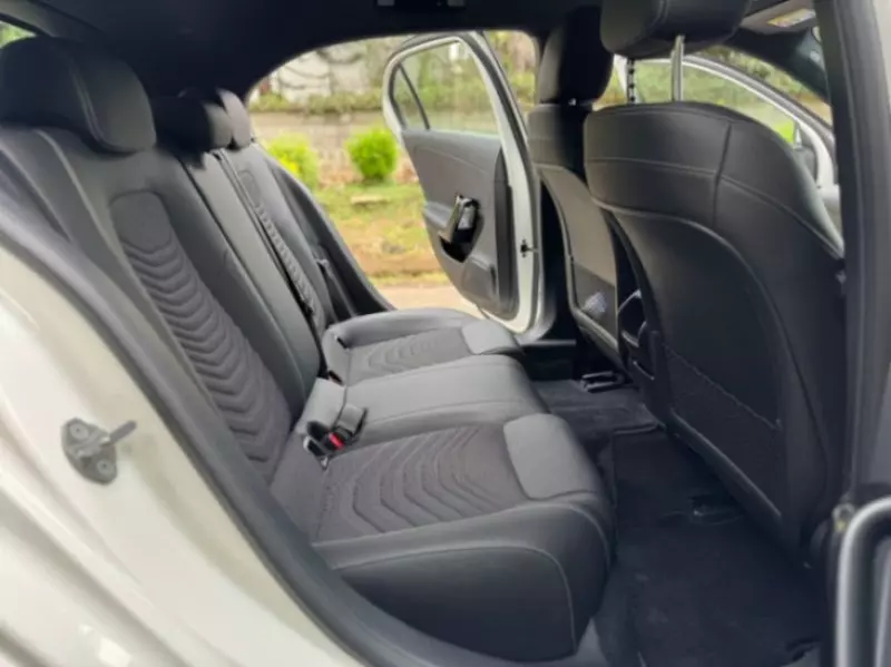 Mercedes-Benz A180   - 2019