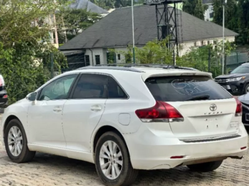 TOYOTA Venza   - 2013