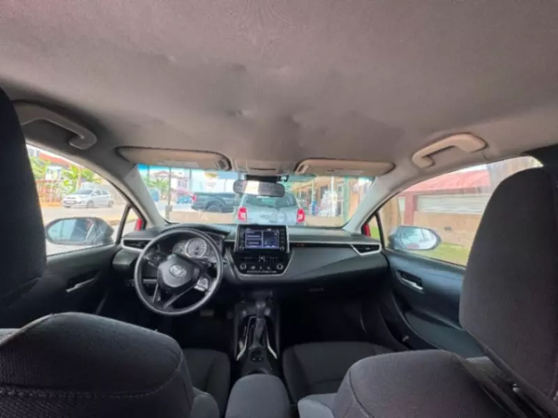 TOYOTA Corolla - 2010