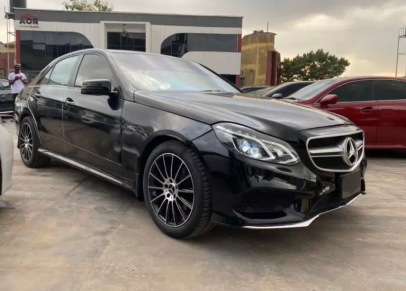 Mercedes-Benz E350 - 2009