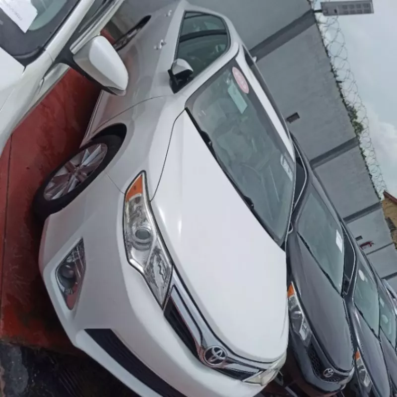 TOYOTA Camry   - 2012