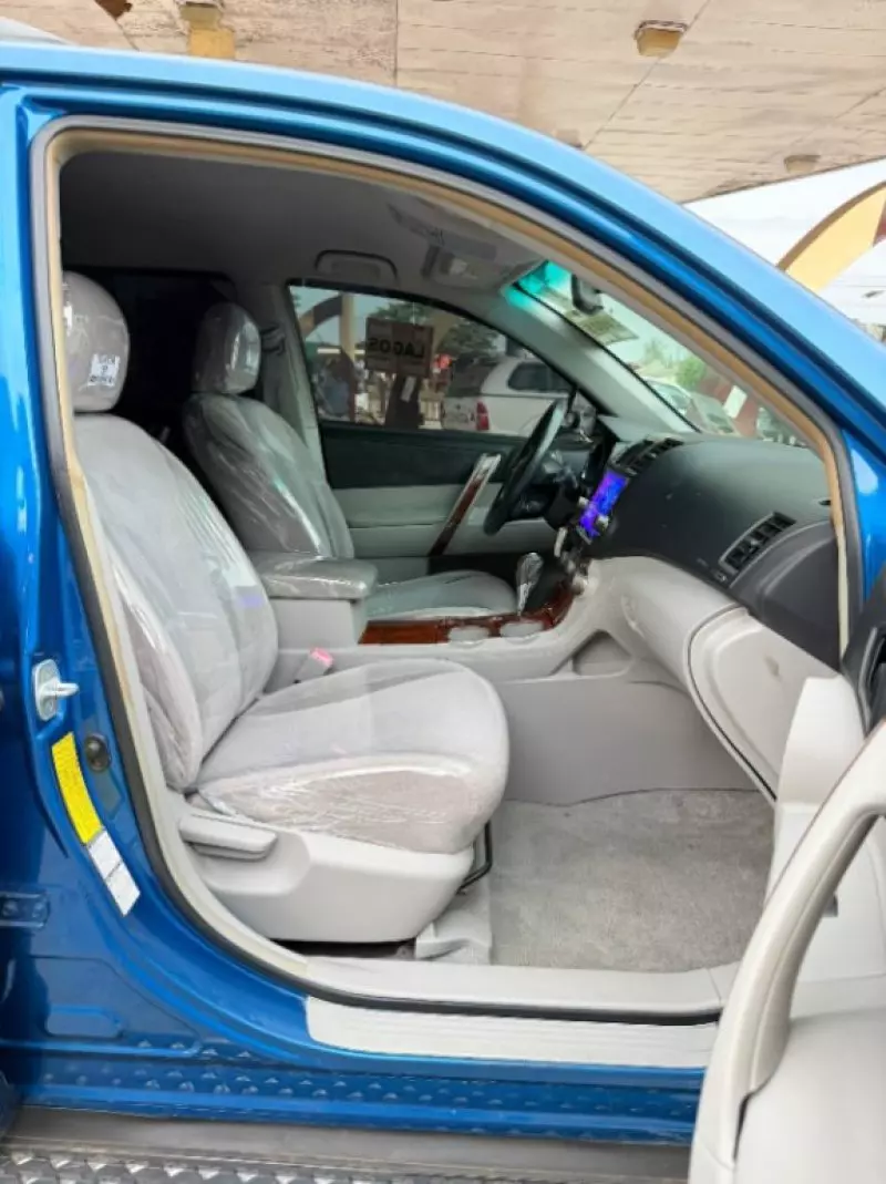 Toyota Highlander   - 2008