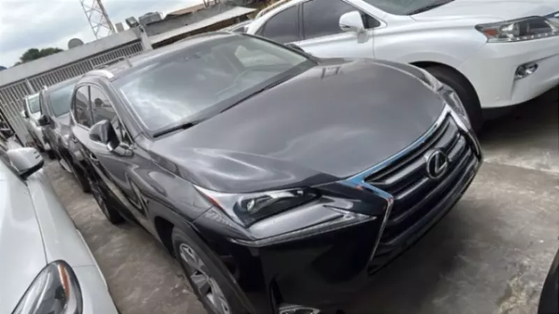 Lexus NX   - 2017