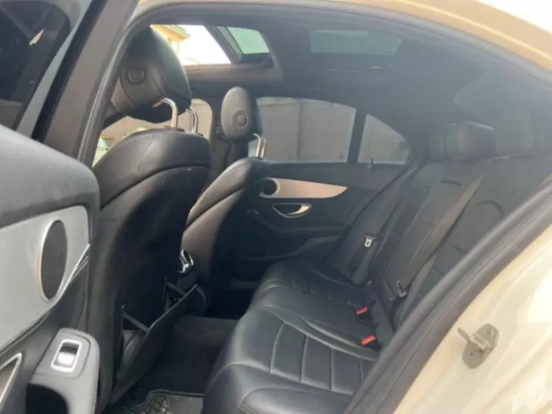 Mercedes-Benz C 300   - 2015