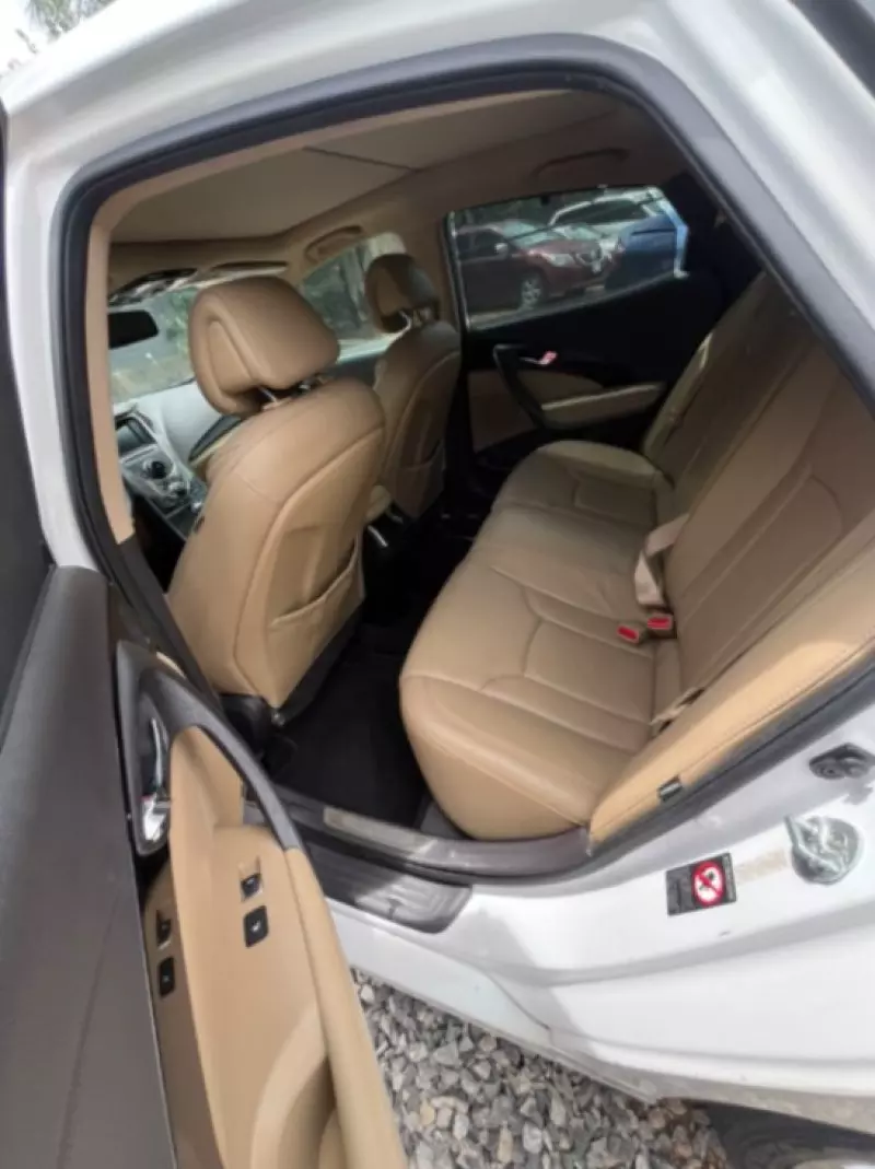 Hyundai Azera   - 2012