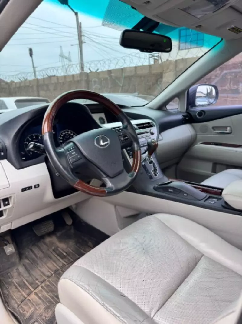 Lexus RX   - 2010